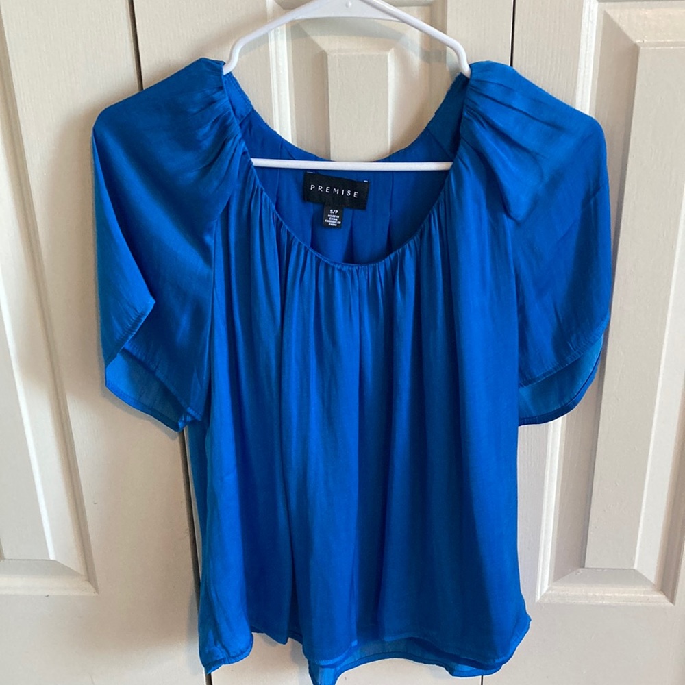Blue top